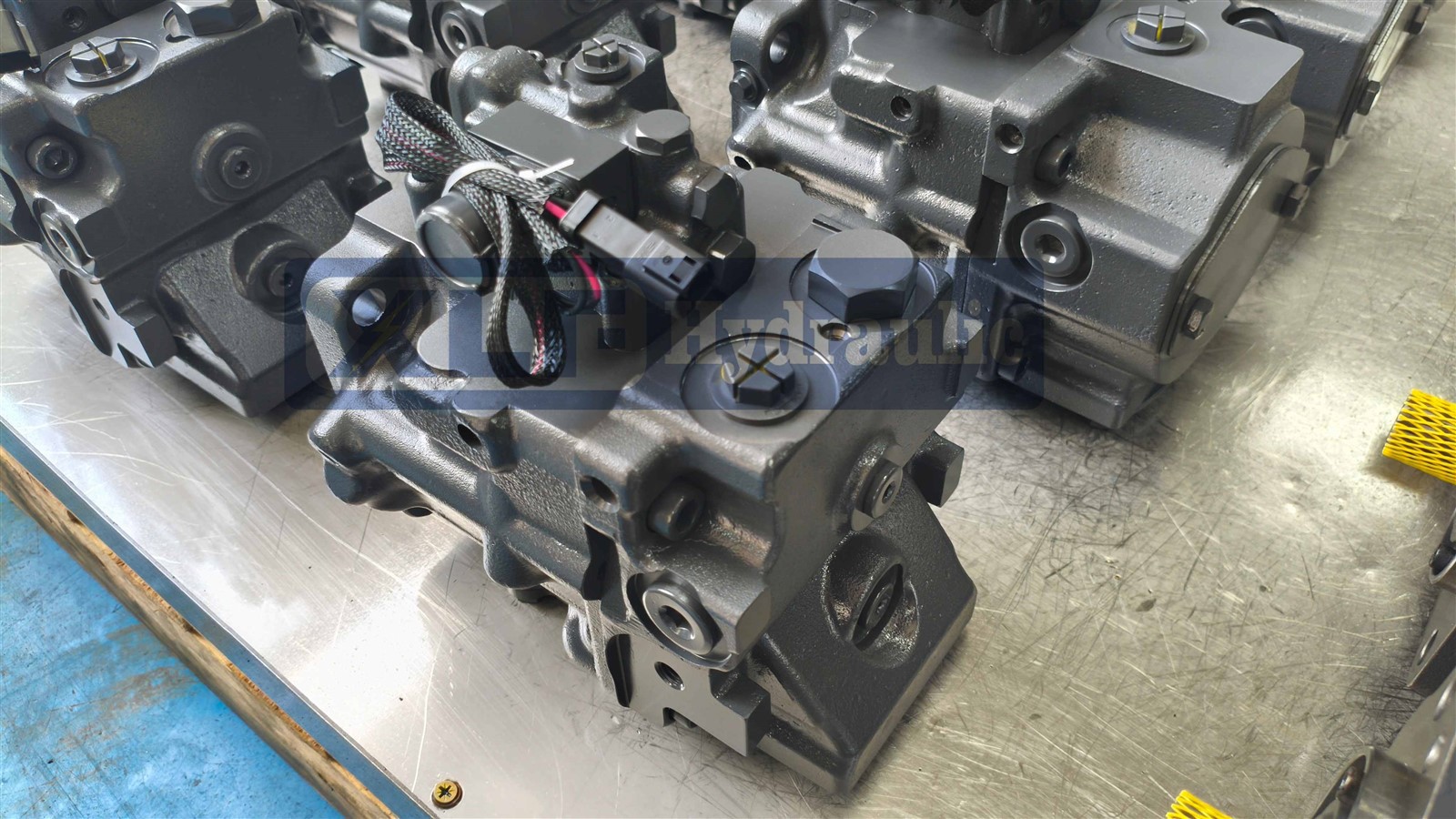 new Komatsu7 new Komatsu7